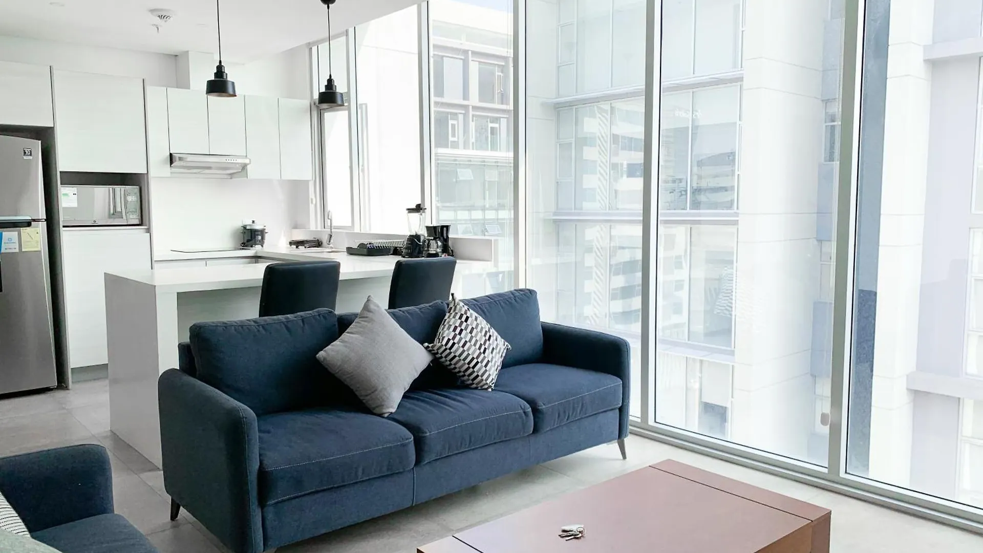 Suites Cerca Del Aeropuerto - Terminal Terrestre Y Centros Comerciales Guayaquil Apartment