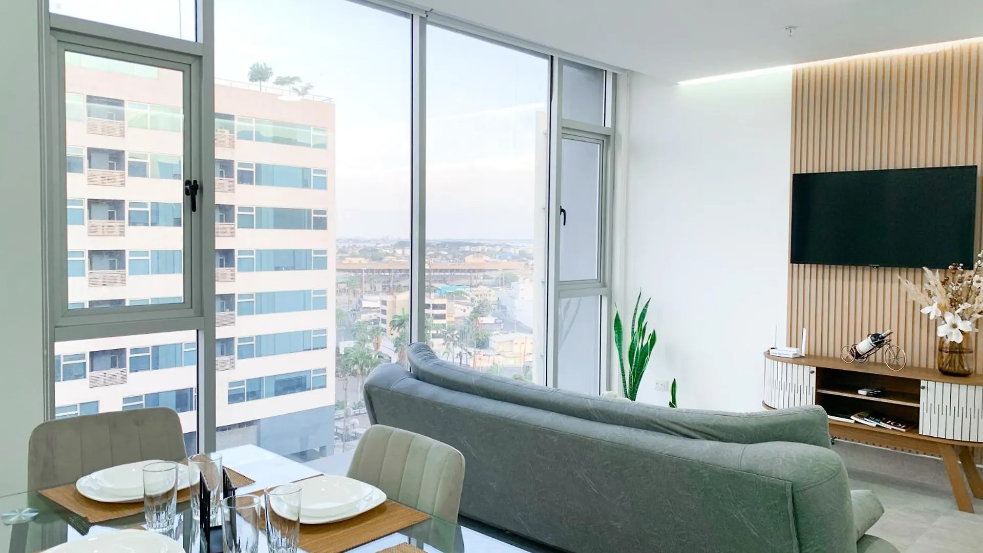 Suites Cerca Del Aeropuerto - Terminal Terrestre Y Centros Comerciales Guayaquil