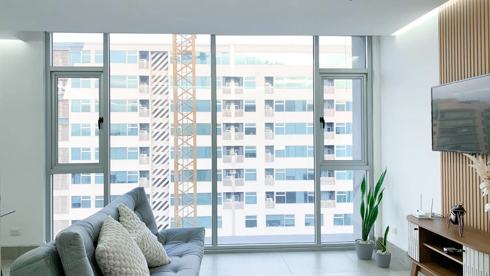 Suites Cerca Del Aeropuerto - Terminal Terrestre Y Centros Comerciales Guayaquil Apartment