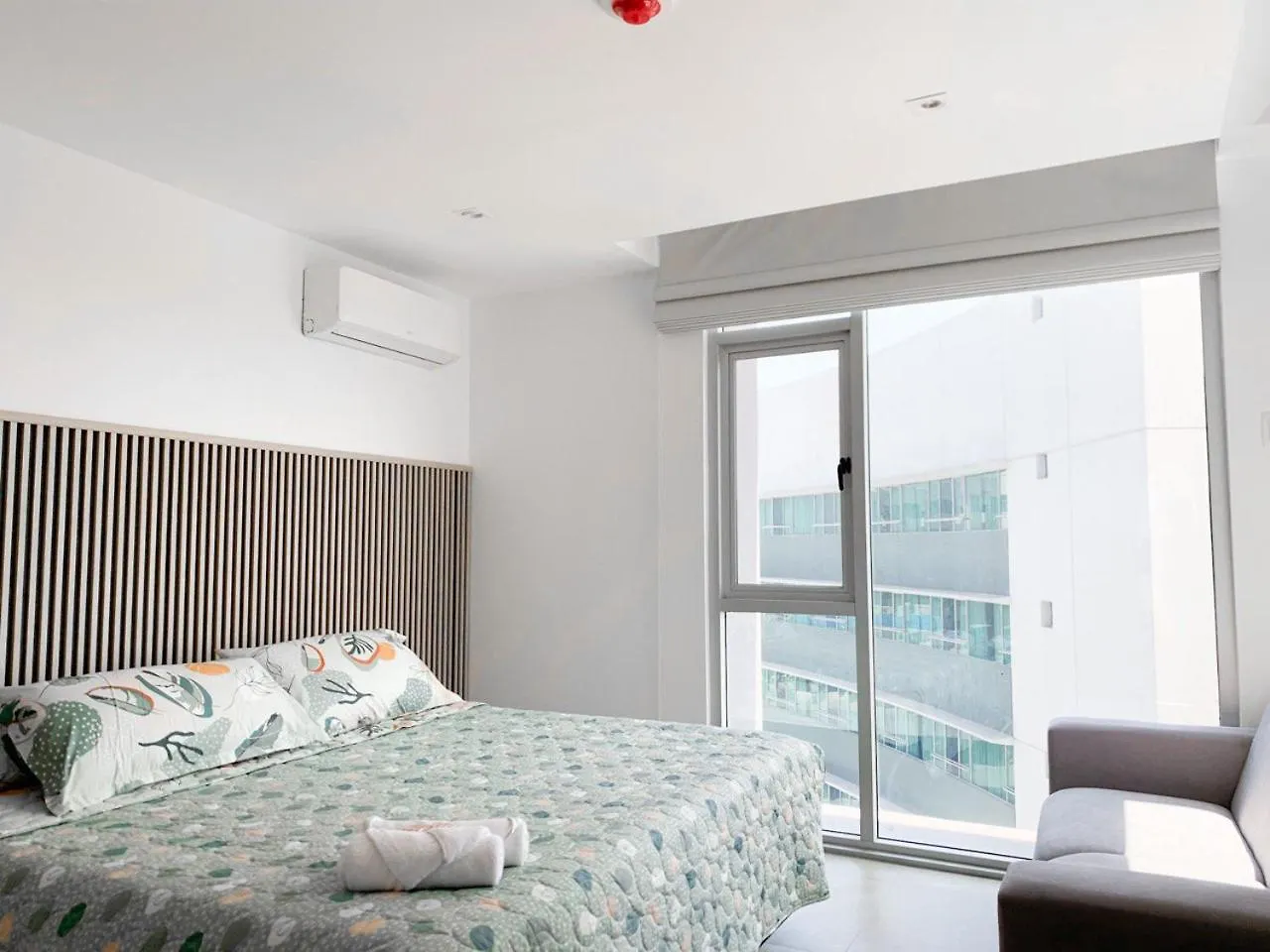 Suites Cerca Del Aeropuerto - Terminal Terrestre Y Centros Comerciales Guayaquil 0*,  Ecuador